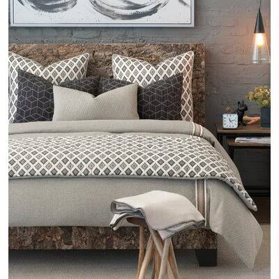 California King Button-Tufted Comforter P820860