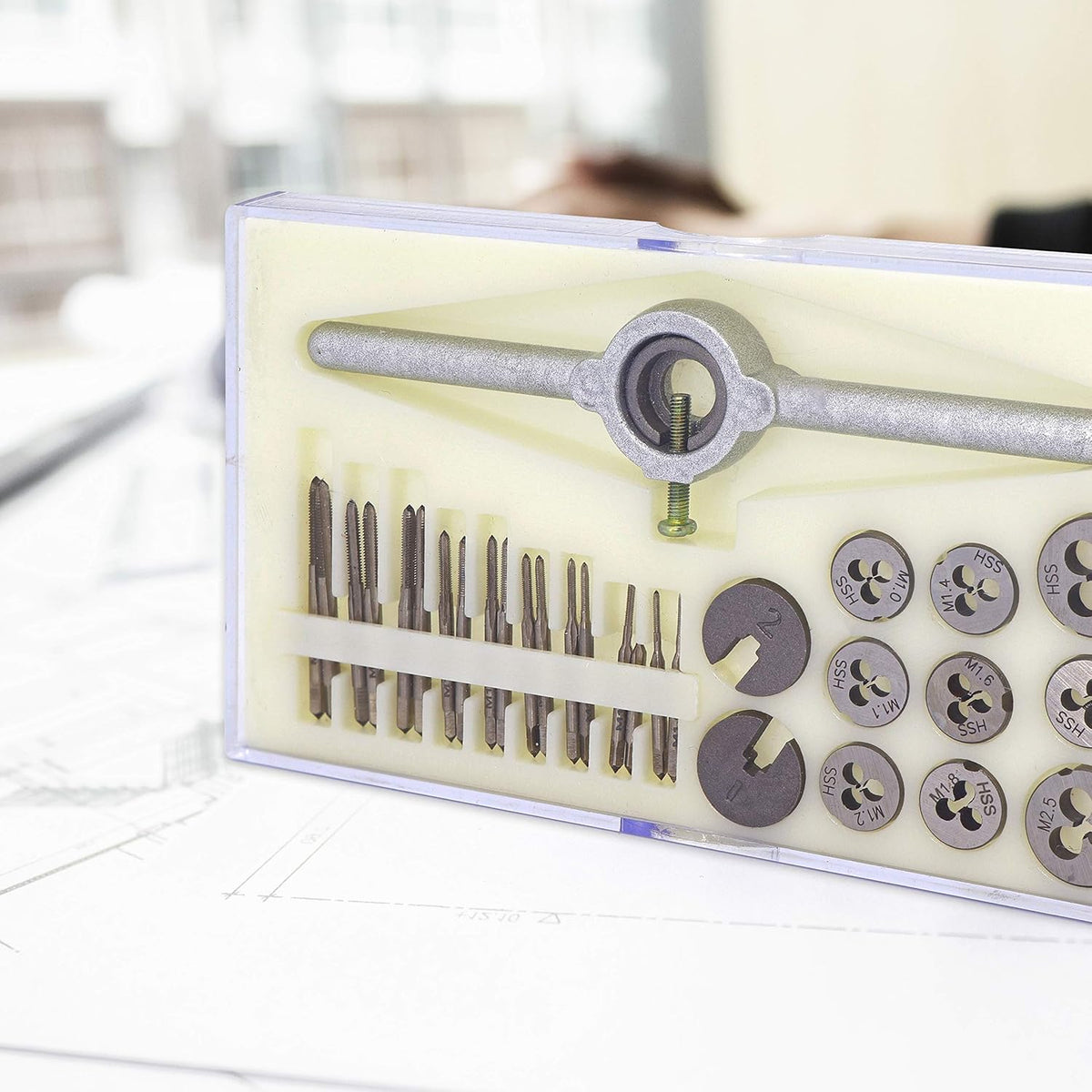 30 Pieces High Carbon Steel Mini Taps And Die Set S504
