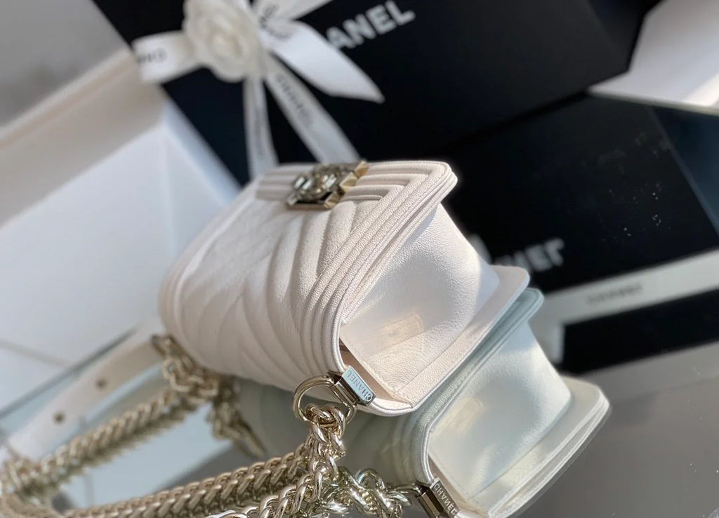 White Mini Flapbag K38619