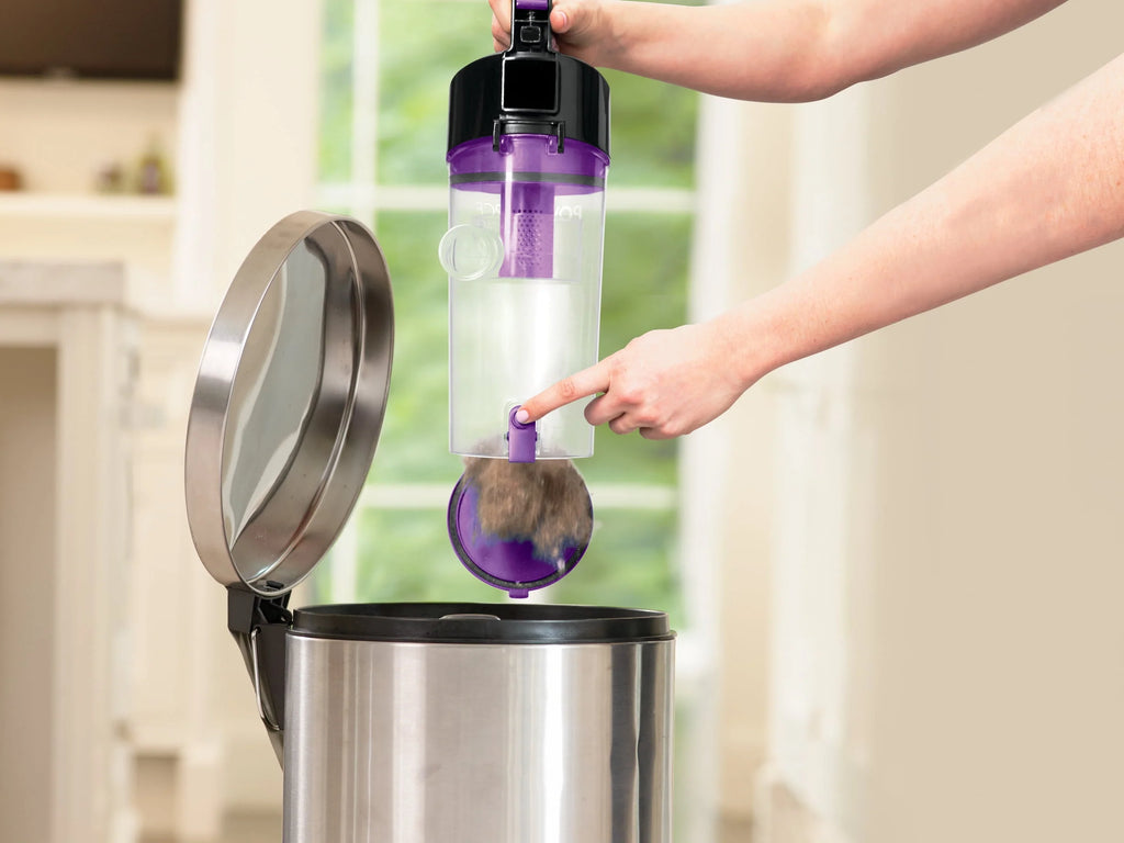 Compact Bagless Vacuum C761