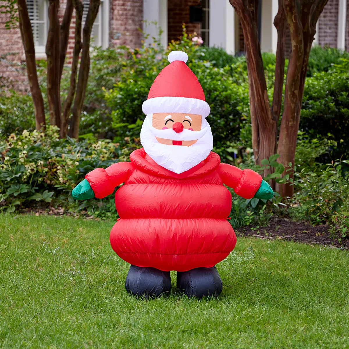 Lighted Christmas Inflatable Santa E24650