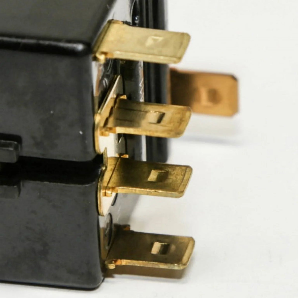 Selector Switch P585