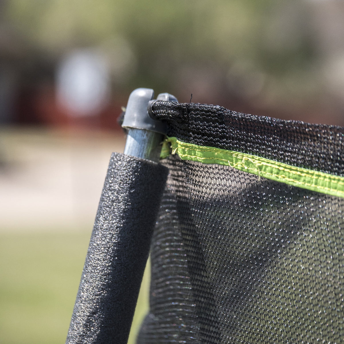 14ft Trampoline and Enclosure U825793