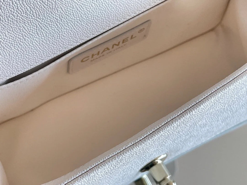 White Mini Flapbag K38619