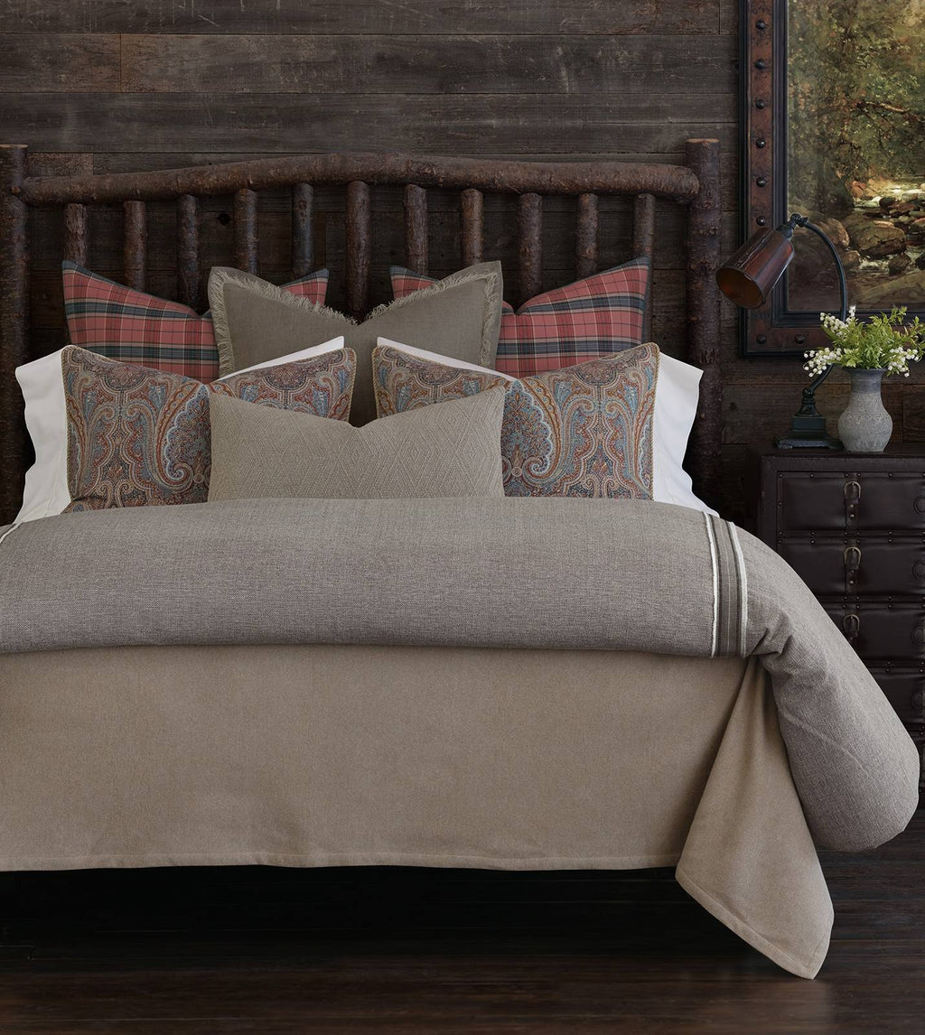California King Button-Tufted Comforter P820860