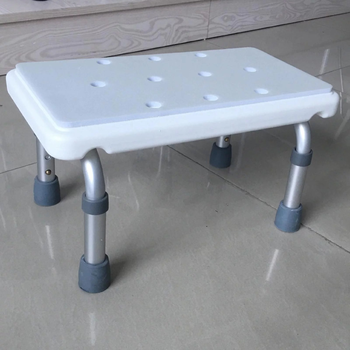 Adjustable Anti Slip Bathroom Step Stool Q6789