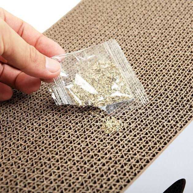 Cardboard Cat Scratcher with Catnip Z966