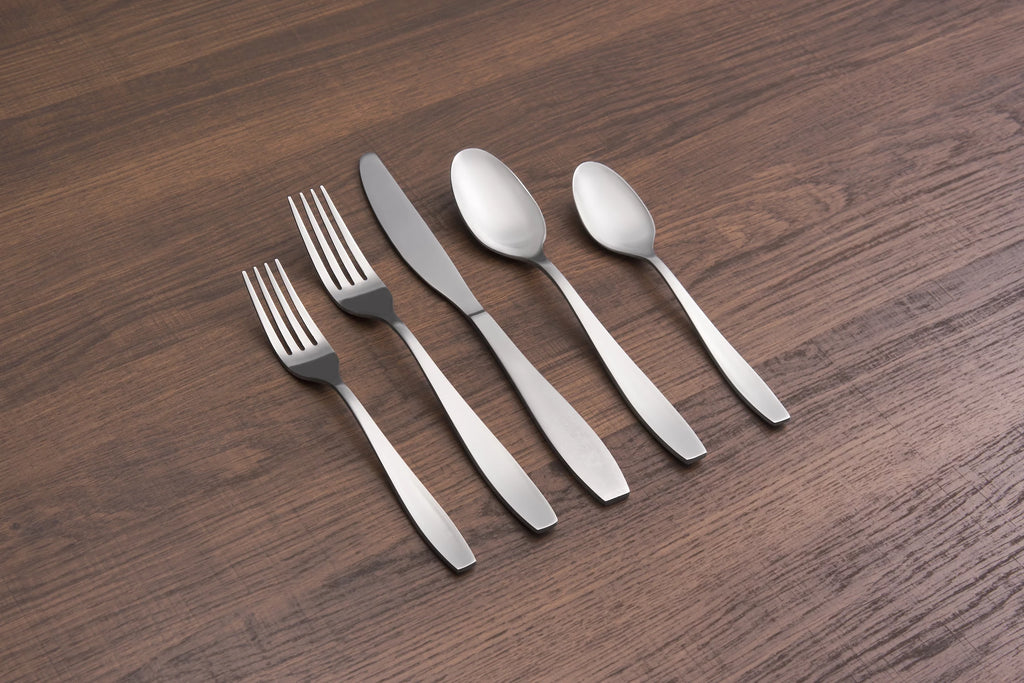 Satin 20-Piece Flatware Set Z7847
