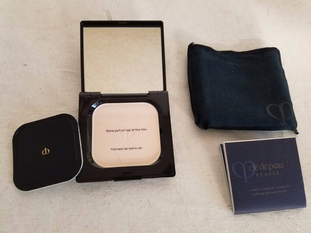 Refining Pressed Powder with Case & Puff 5G V12291