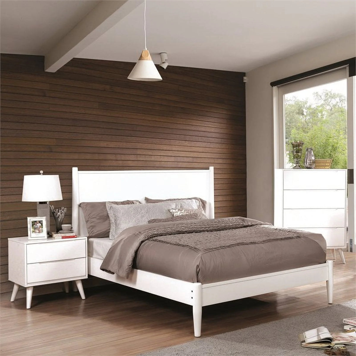 White Solid Wood King Bedroom Set with Nightstand E87084