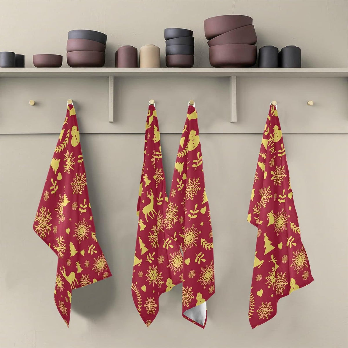 Reindeer Bells Snowflakes Kitchen Towels Set of 4 Dishcloths Ultra Absorbent 28'' x 18'' N772