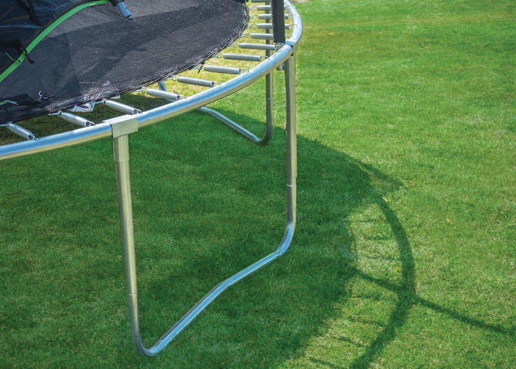 14ft Trampoline and Enclosure U825793