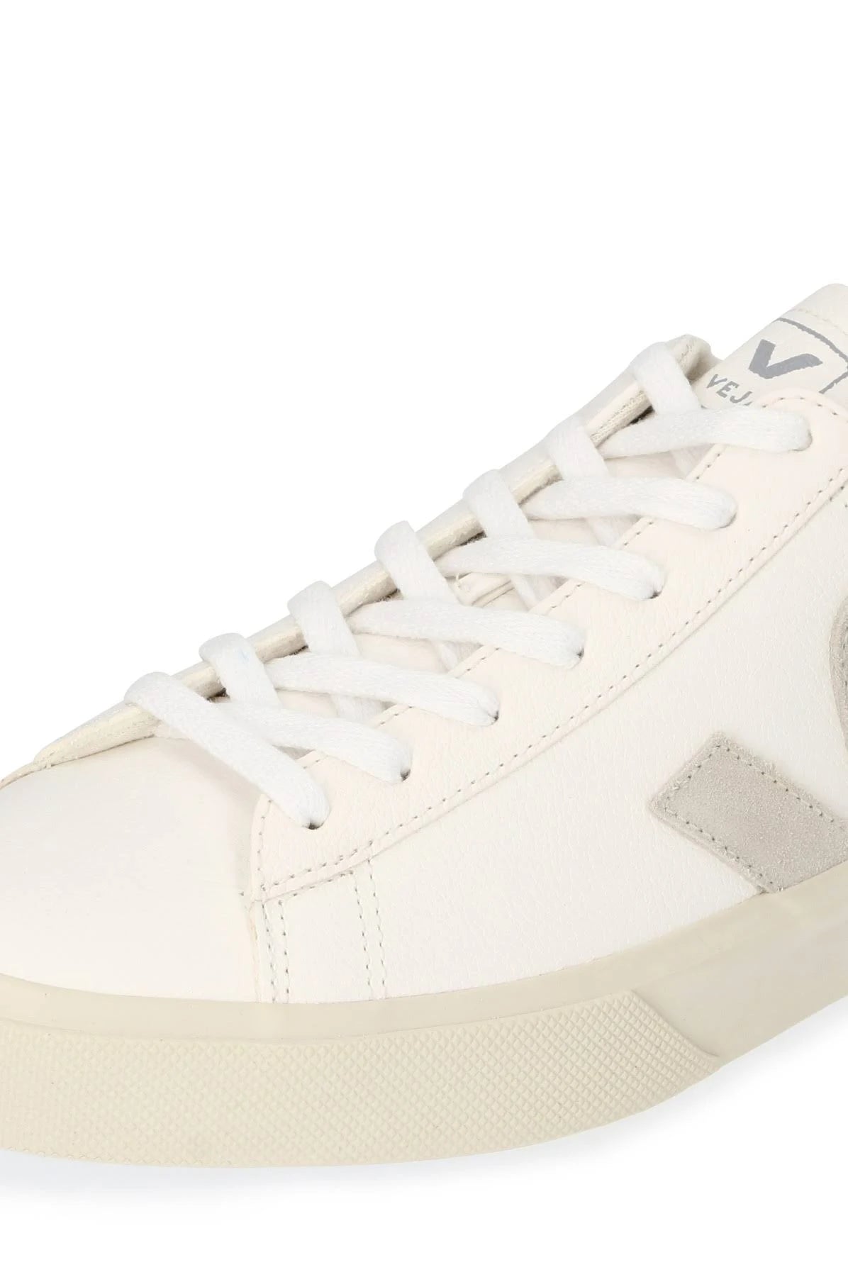 Extra White Chromefree Sneakers B806747