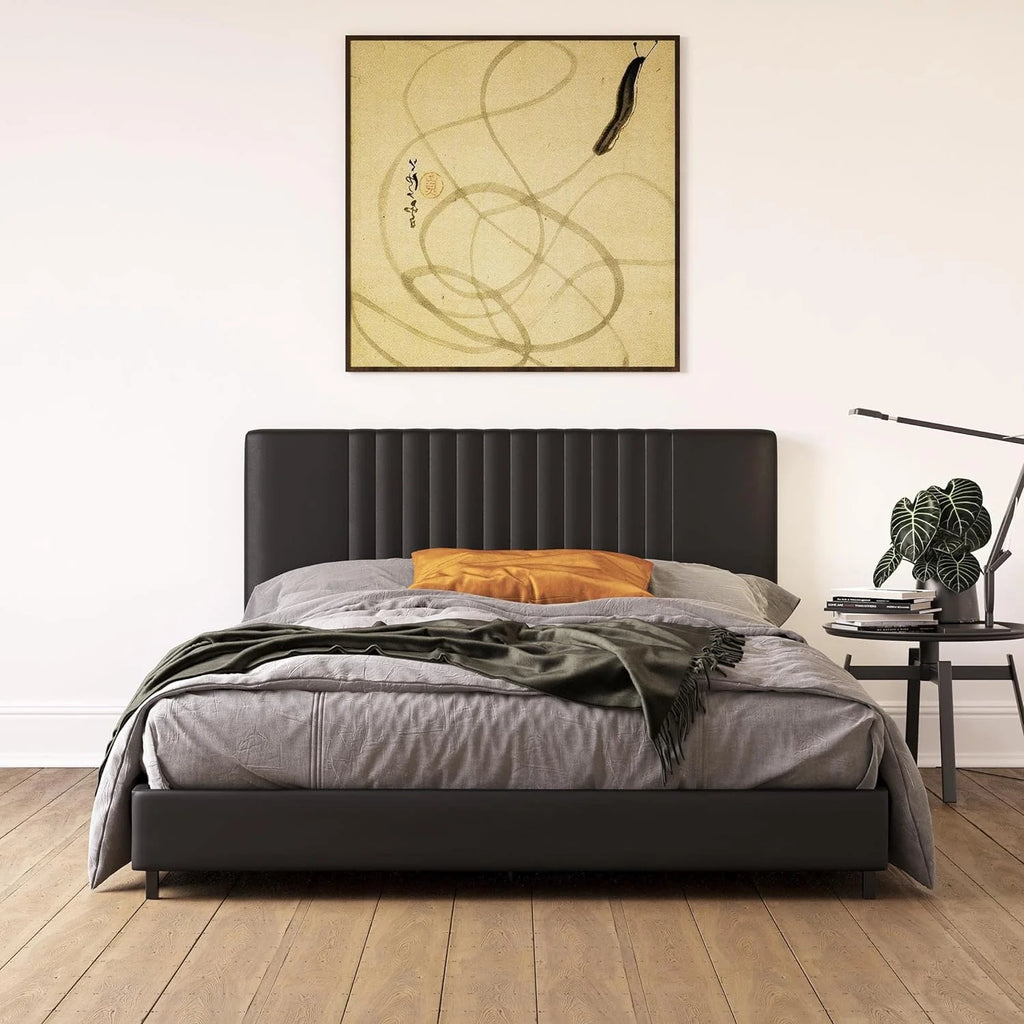 Black Faux Leather Upholstered Platform Bed With Tufted Headboard K16122