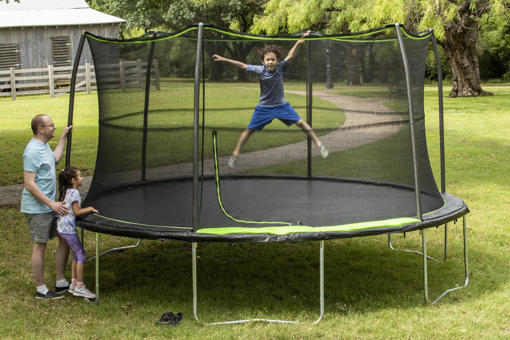 14ft Trampoline and Enclosure U825793