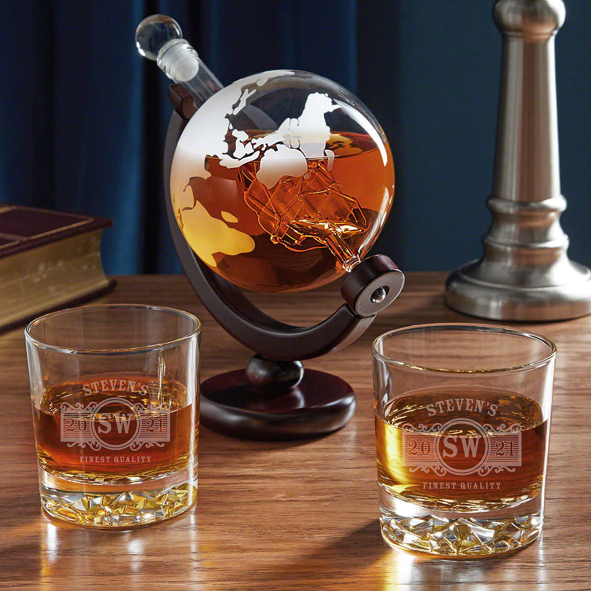Globe Decanter with Glasses D4908