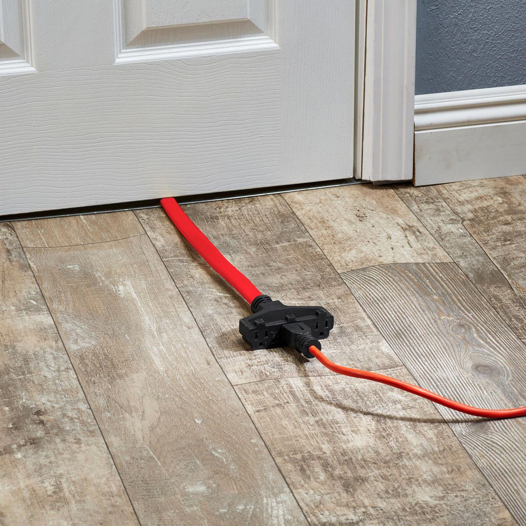 25 ft. 30 Amp 125V Generator Extension Cord Adapter E9753